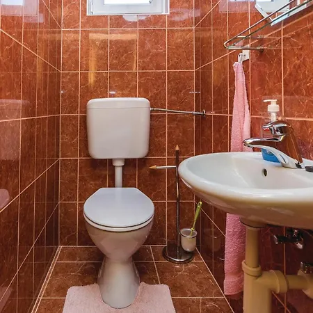 3 Bedroom Awesome In